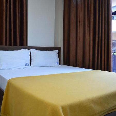 Royal Star Hotels Bangalore Bagian luar foto