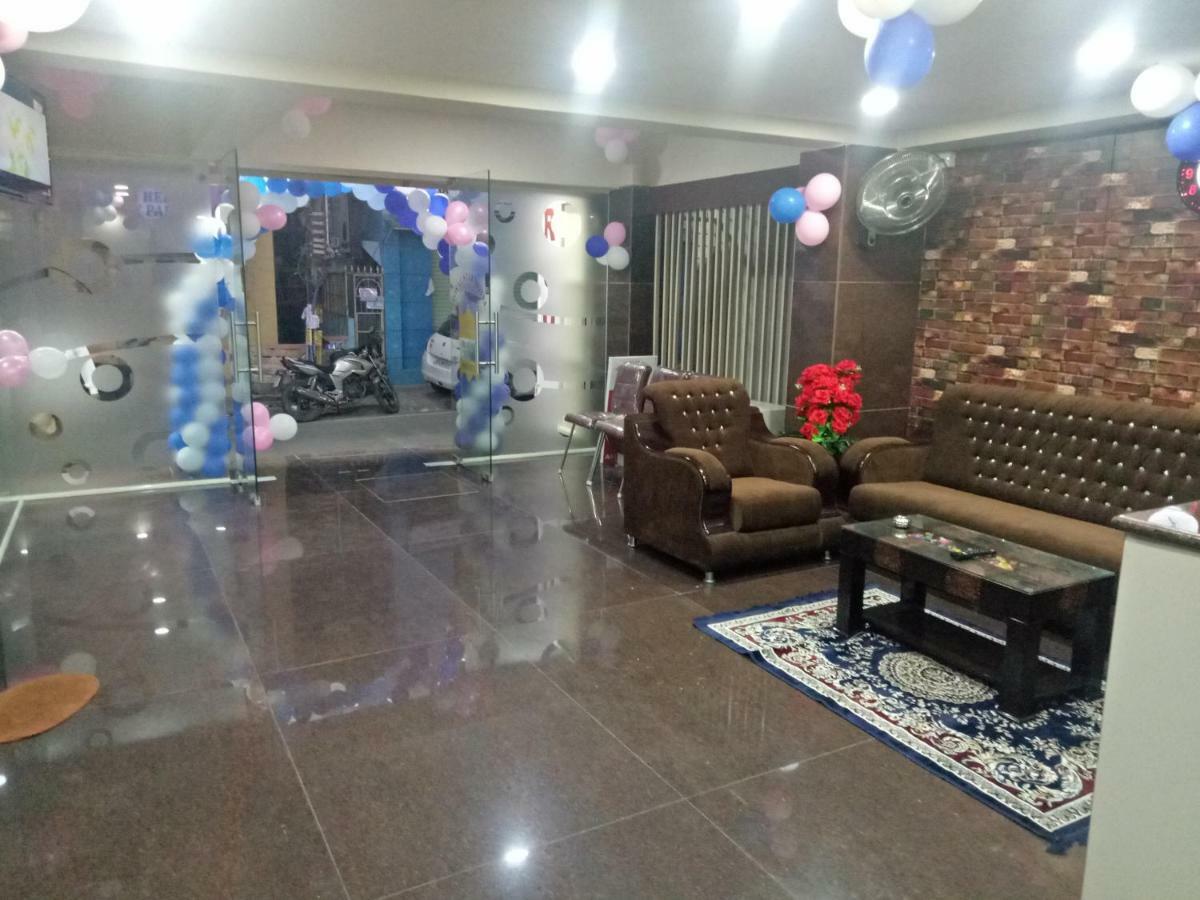 Royal Star Hotels Bangalore Bagian luar foto