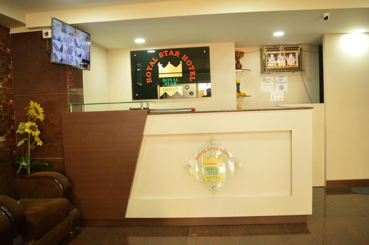 Royal Star Hotels Bangalore Bagian luar foto