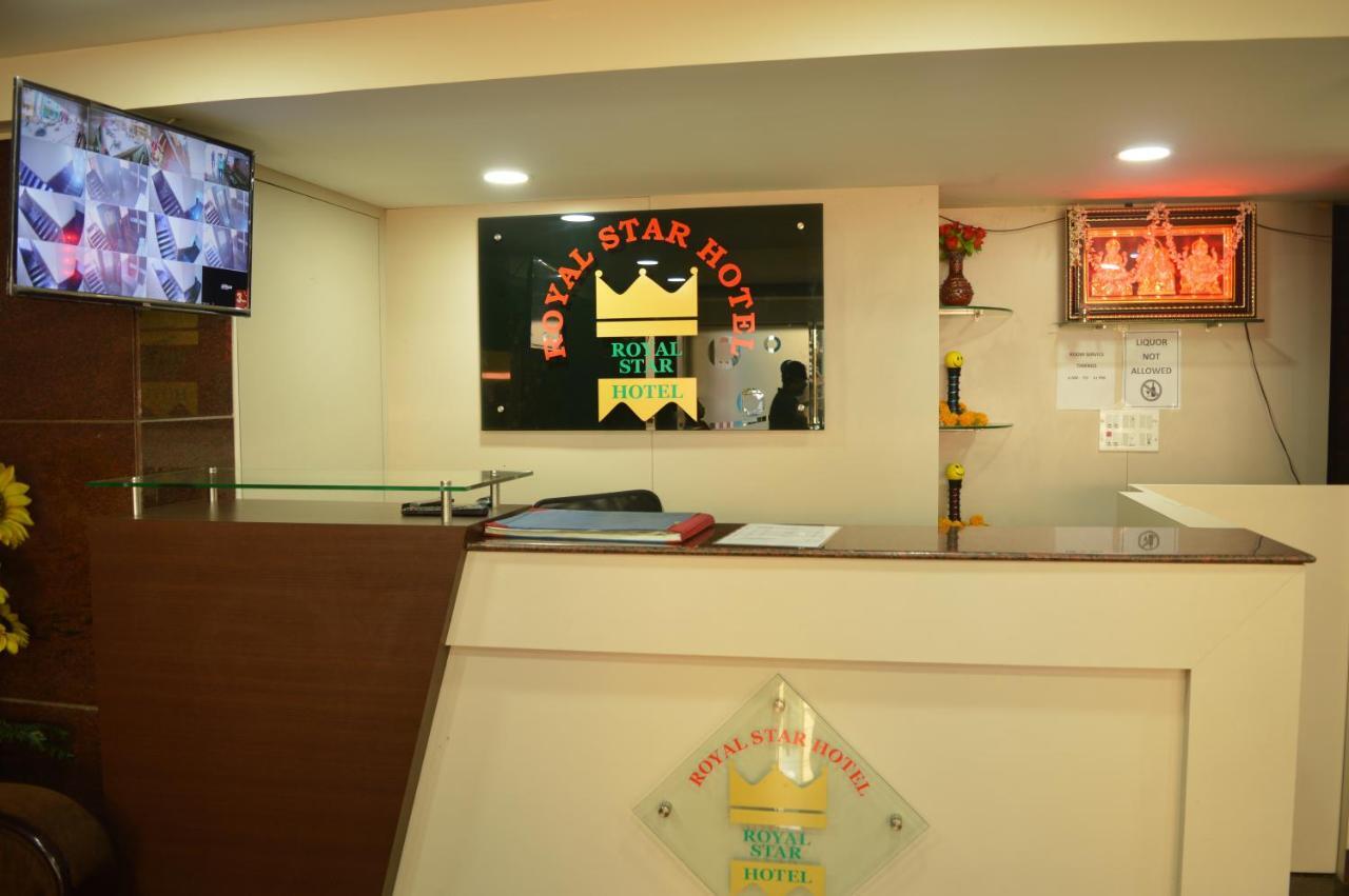 Royal Star Hotels Bangalore Bagian luar foto