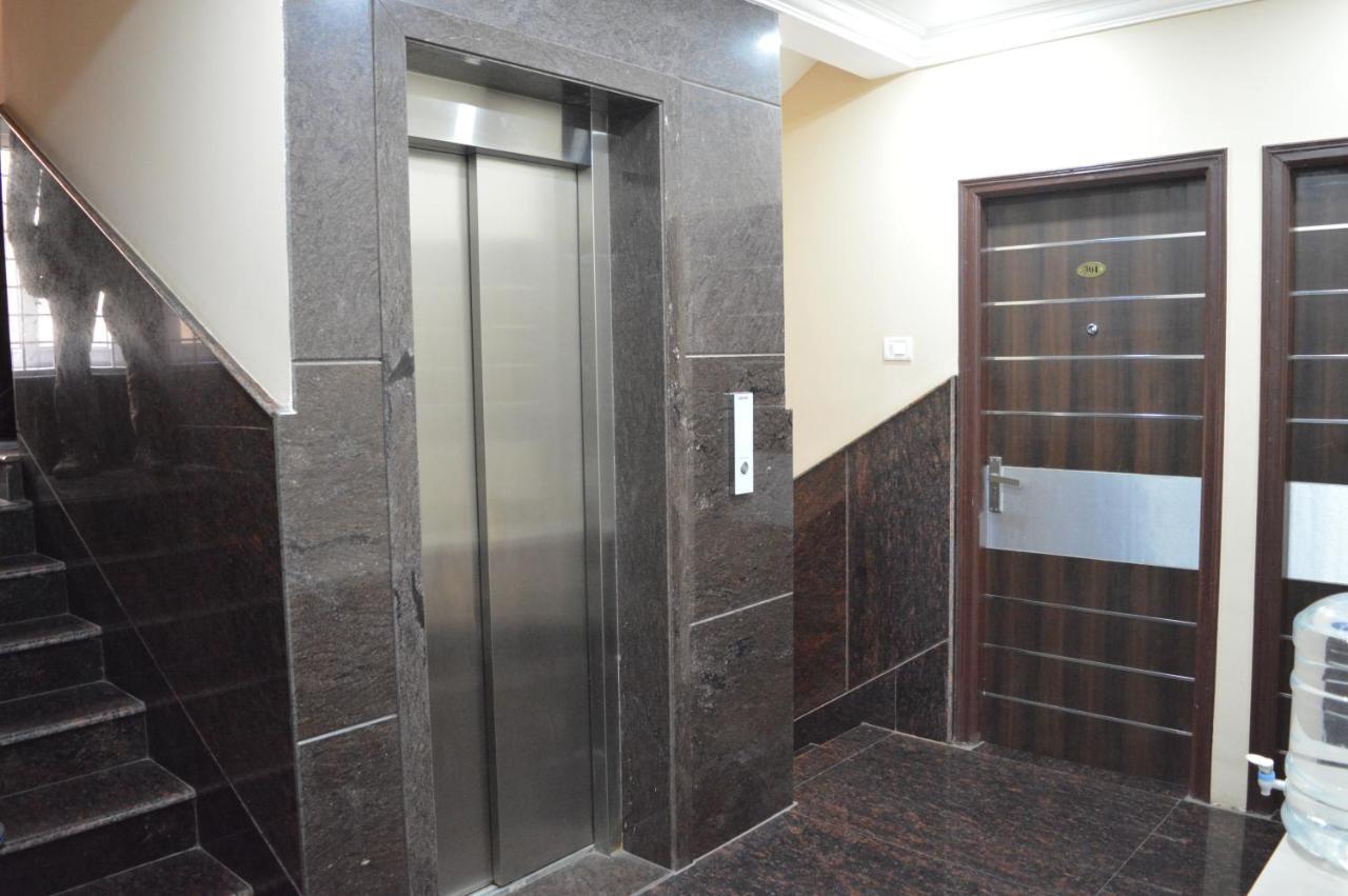 Royal Star Hotels Bangalore Bagian luar foto