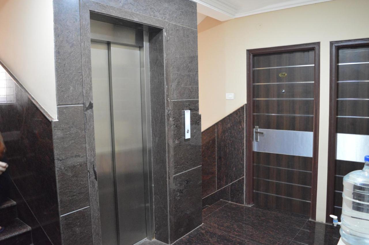 Royal Star Hotels Bangalore Bagian luar foto