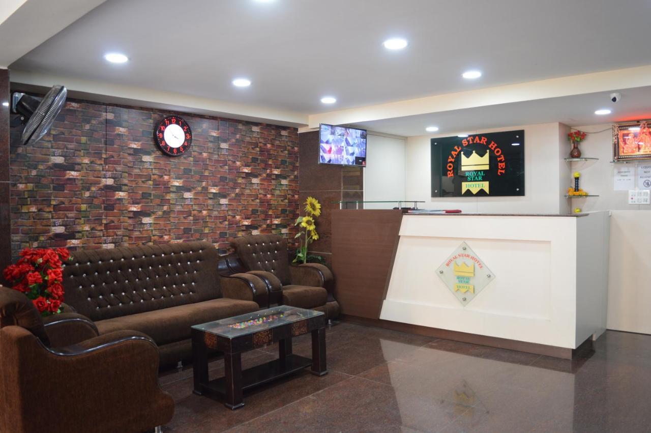 Royal Star Hotels Bangalore Bagian luar foto